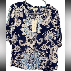 Rachel Zoe NWT! Blue Floral Short Sleeve Size Small Rayon